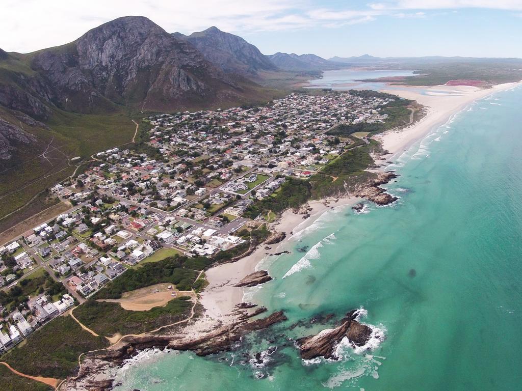 Hermanus Beachfront Lodge - Solar Power Kültér fotó