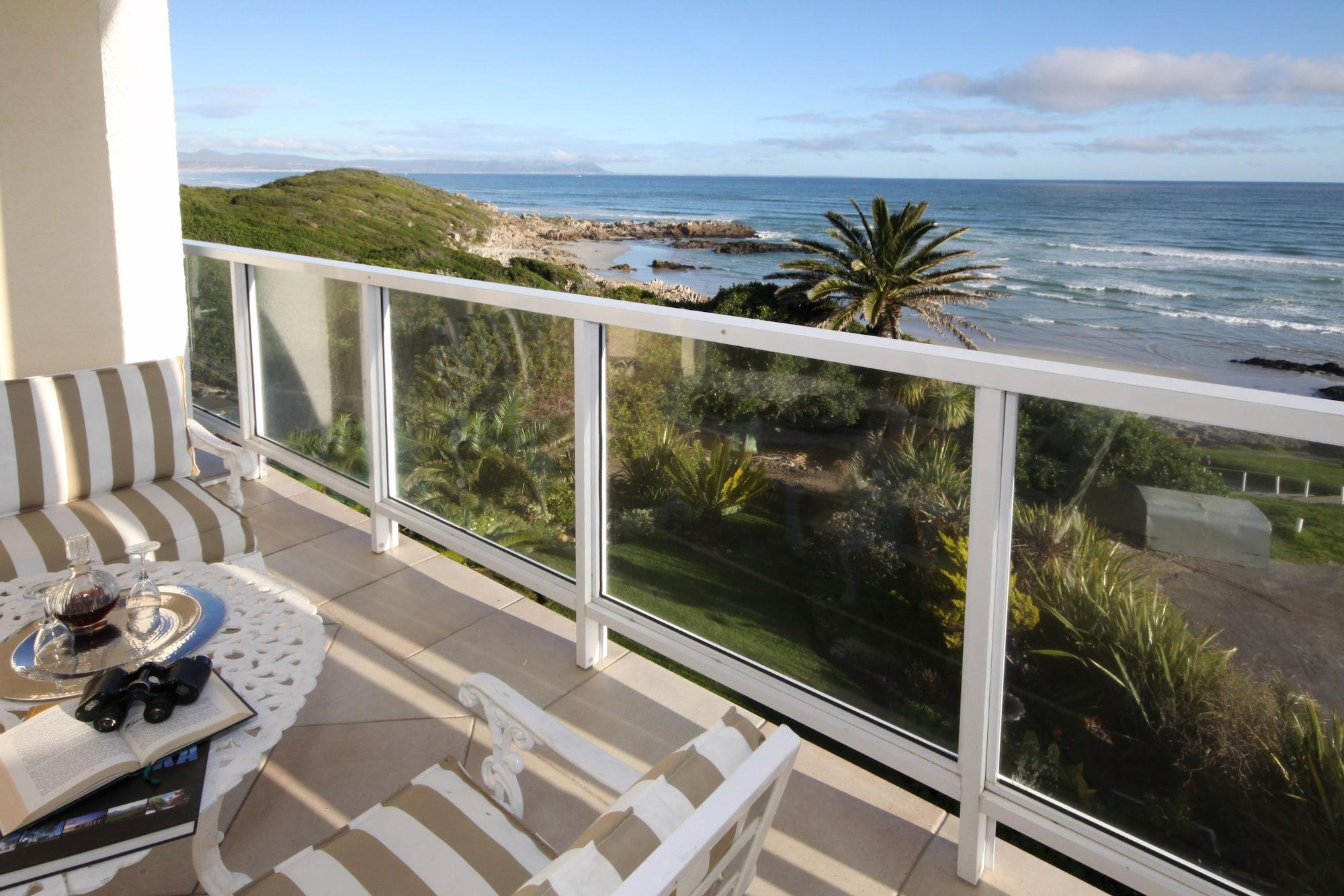 Hermanus Beachfront Lodge - Solar Power Kültér fotó